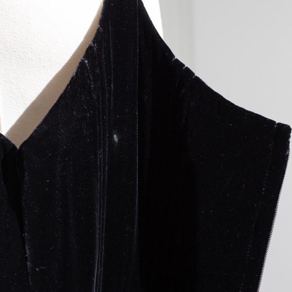 Chanel Vintage F/W 1993 Black Velvet Gold Chain Strap Corset 93A Dress - Picture 11 of 12